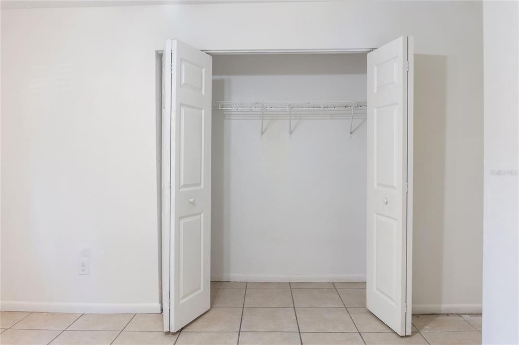 Activo con contrato: $270,000 (4 camas, 0 baños, 1684 Pies cuadrados)