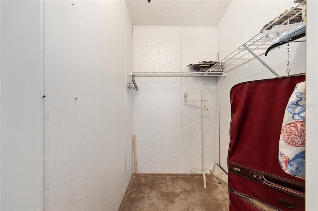 На продажу: $149,900 (3 спален, 2 ванн, 1404 Квадратных фут)