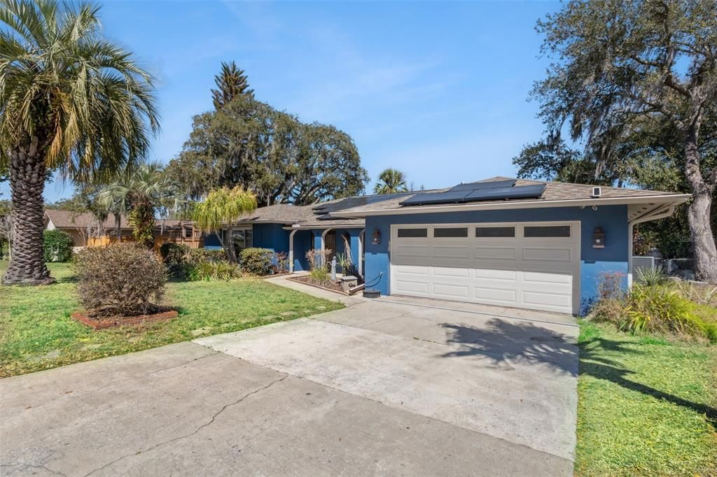 For Sale: $575,000 (4 beds, 3 baths, 2186 Square Feet)