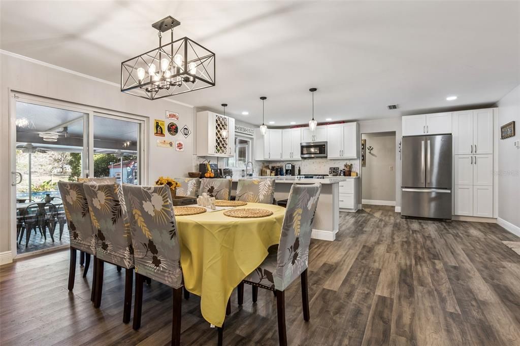 For Sale: $575,000 (4 beds, 3 baths, 2186 Square Feet)