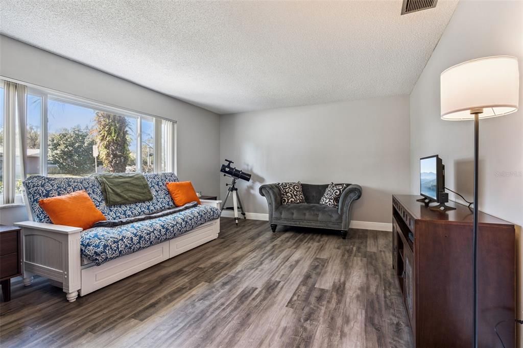 For Sale: $575,000 (4 beds, 3 baths, 2186 Square Feet)