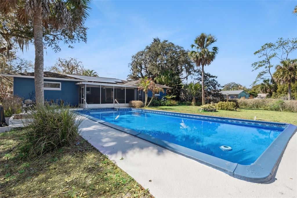 For Sale: $575,000 (4 beds, 3 baths, 2186 Square Feet)