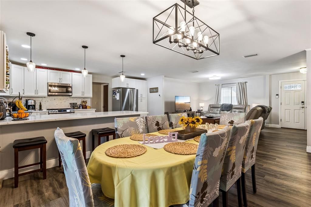 For Sale: $575,000 (4 beds, 3 baths, 2186 Square Feet)