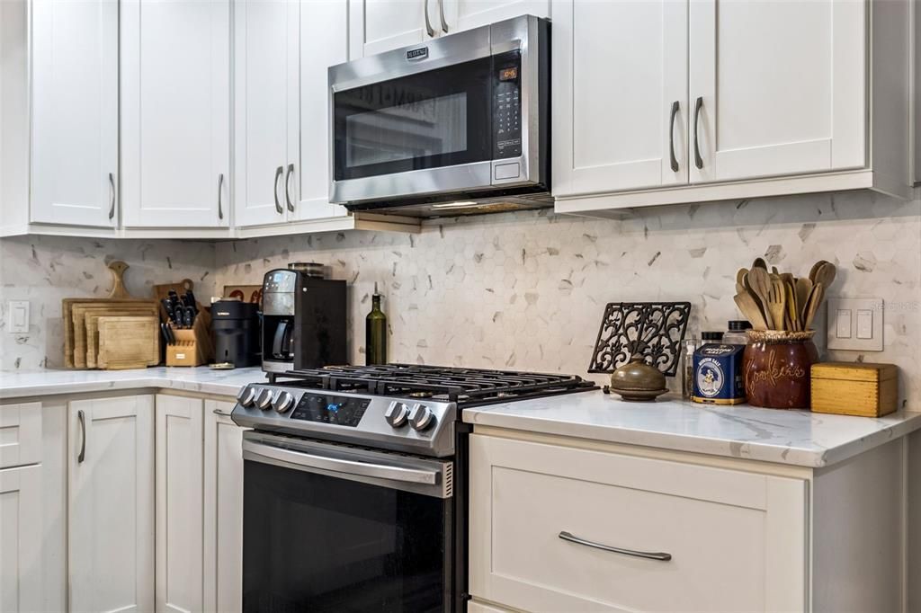 For Sale: $575,000 (4 beds, 3 baths, 2186 Square Feet)