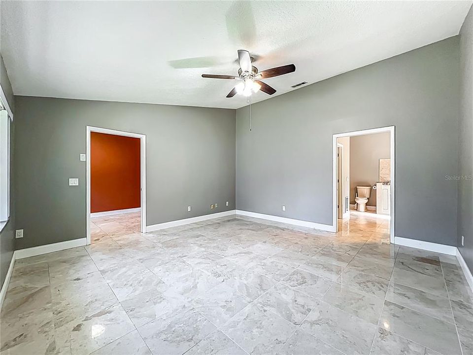 Activo con contrato: $499,995 (3 camas, 2 baños, 1832 Pies cuadrados)