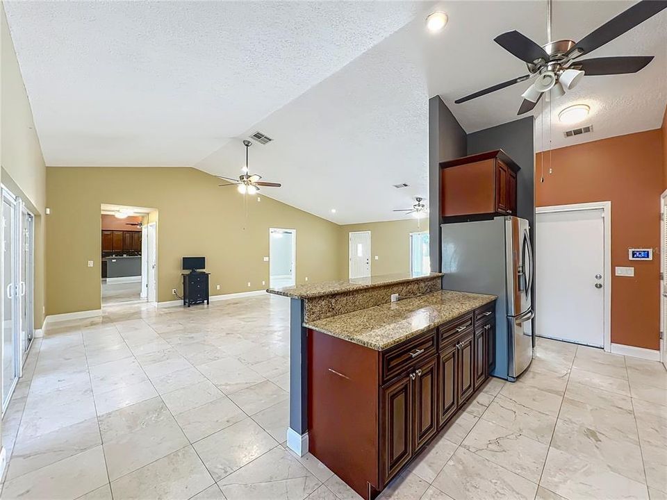 Activo con contrato: $499,995 (3 camas, 2 baños, 1832 Pies cuadrados)