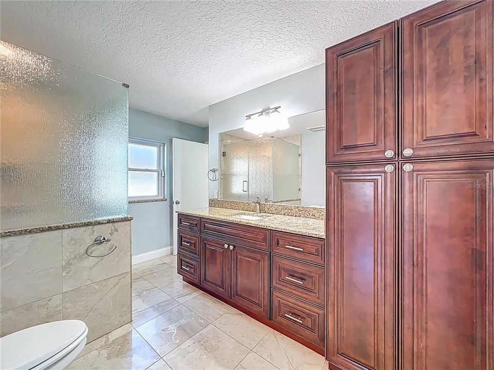 Activo con contrato: $499,995 (3 camas, 2 baños, 1832 Pies cuadrados)