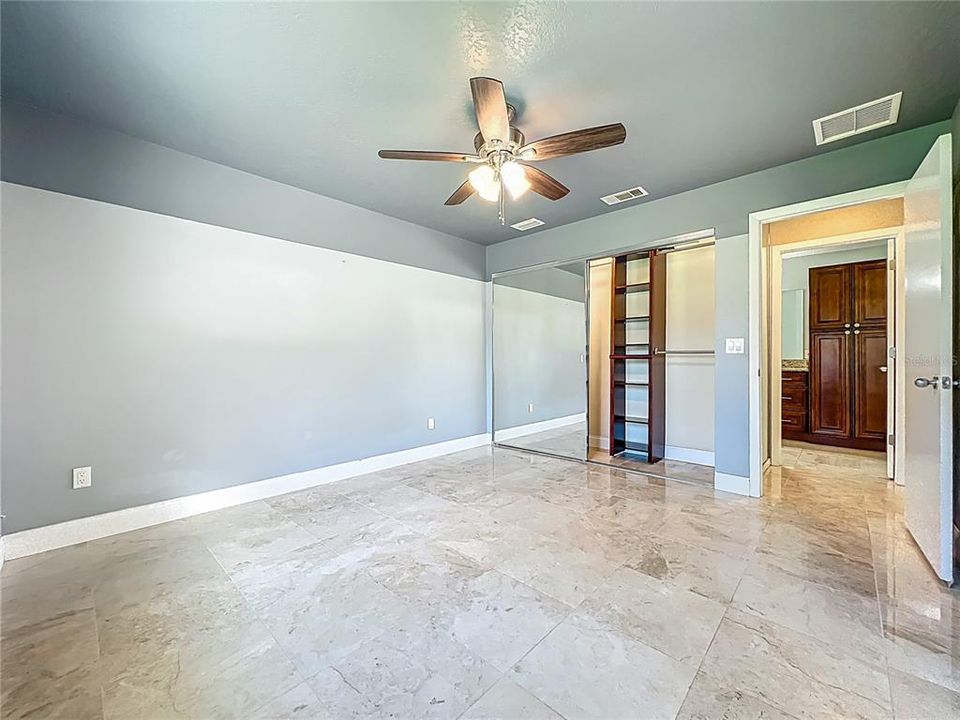 Activo con contrato: $499,995 (3 camas, 2 baños, 1832 Pies cuadrados)