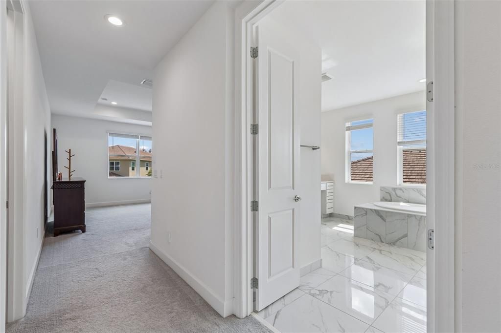 На продажу: $990,000 (5 спален, 5 ванн, 4139 Квадратных фут)