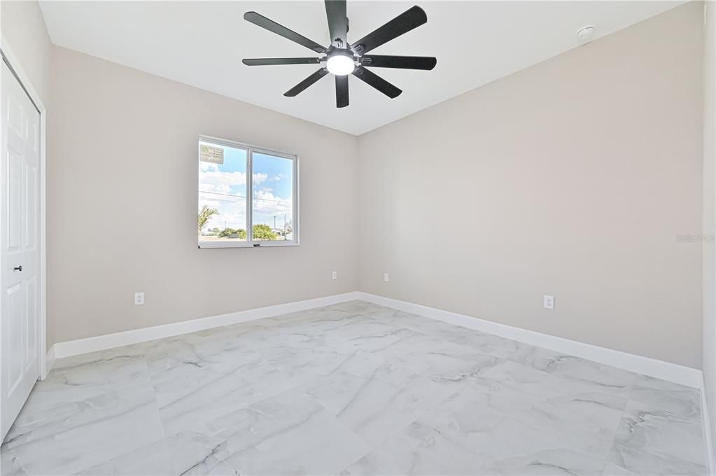 Activo con contrato: $424,999 (3 camas, 2 baños, 1704 Pies cuadrados)