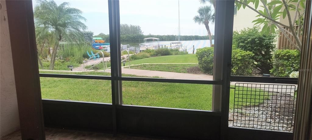 Recently Rented: $2,200 (2 beds, 2 baths, 1252 Square Feet)
