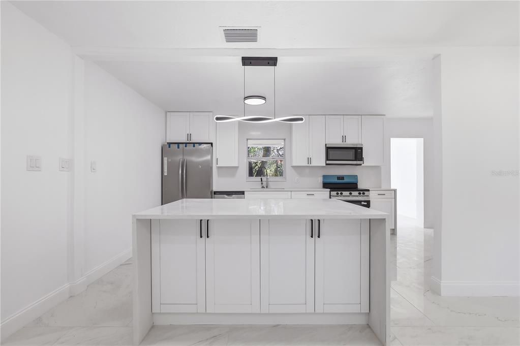 En Venta: $294,900 (3 camas, 2 baños, 1756 Pies cuadrados)