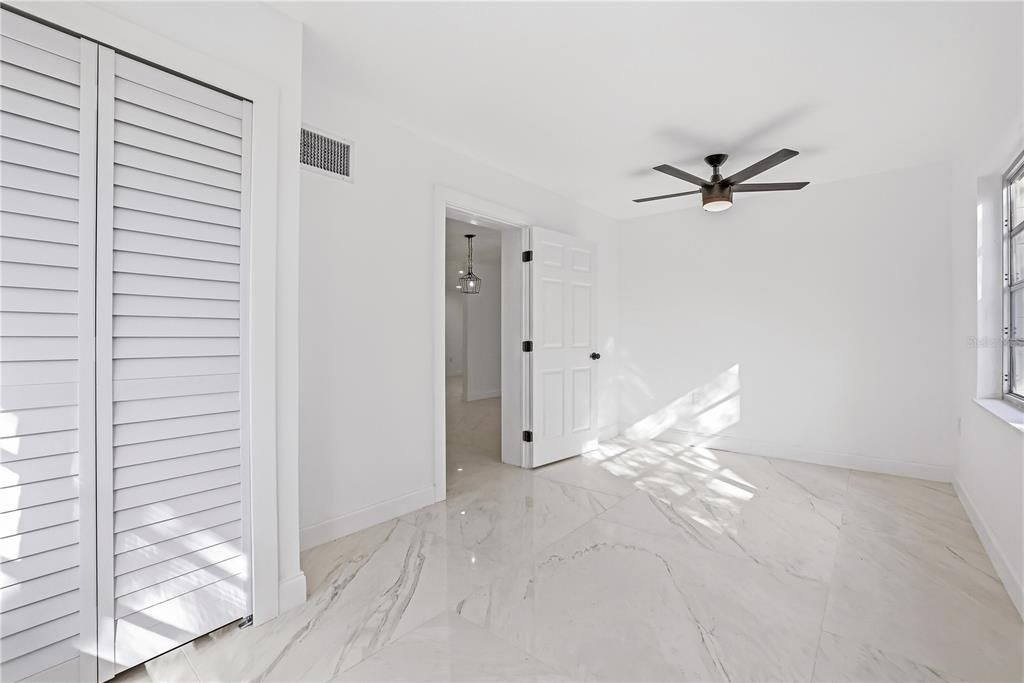 En Venta: $294,900 (3 camas, 2 baños, 1756 Pies cuadrados)