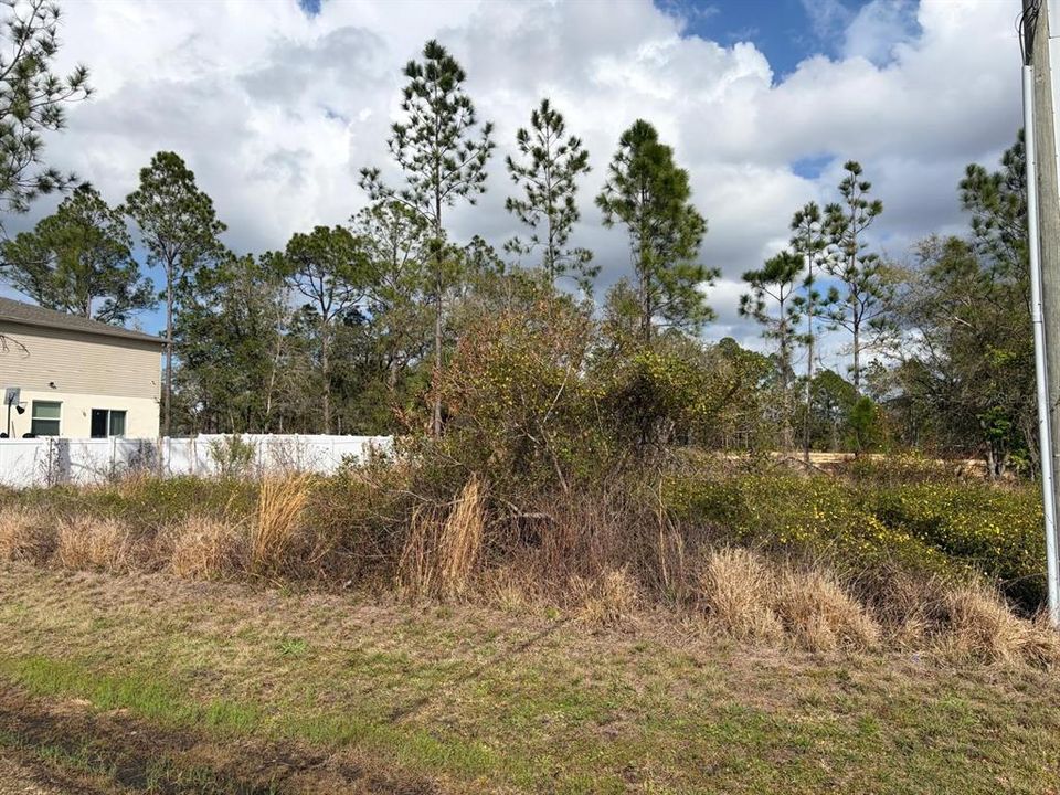 На продажу: $38,000 (0.25 acres)