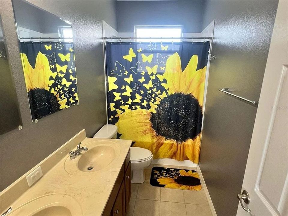 En Renta: $3,200 (7 camas, 3 baños, 2856 Pies cuadrados)