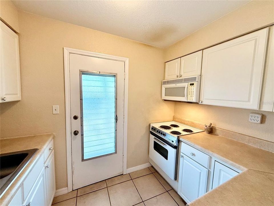 En Venta: $99,900 (2 camas, 1 baños, 840 Pies cuadrados)