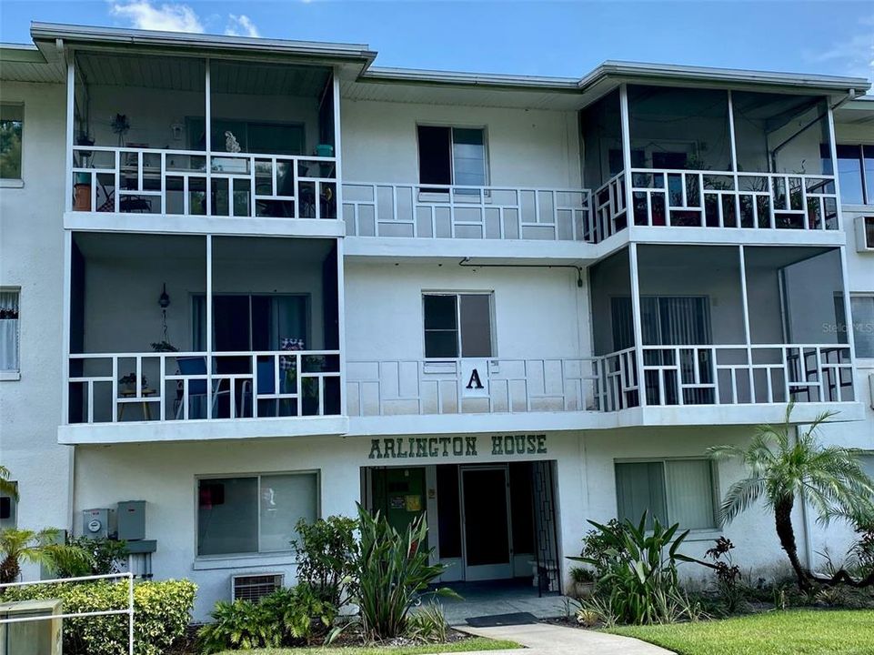 En Venta: $99,900 (2 camas, 1 baños, 840 Pies cuadrados)