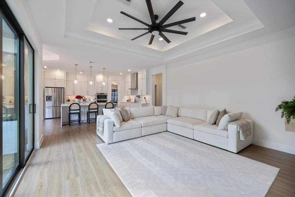 На продажу: $1,299,000 (5 спален, 4 ванн, 3046 Квадратных фут)