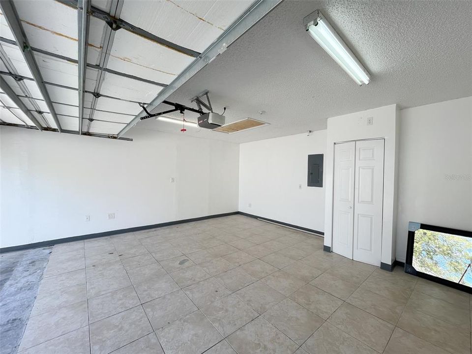 For Sale: $419,900 (4 beds, 2 baths, 2295 Square Feet)