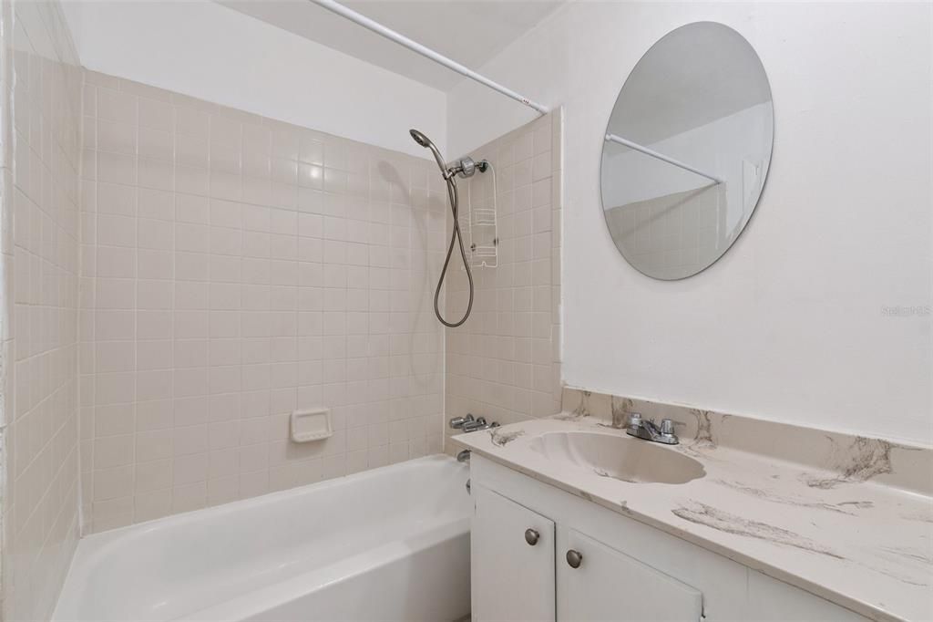 Active With Contract: $109,000 (2 beds, 2 baths, 1226 Square Feet)