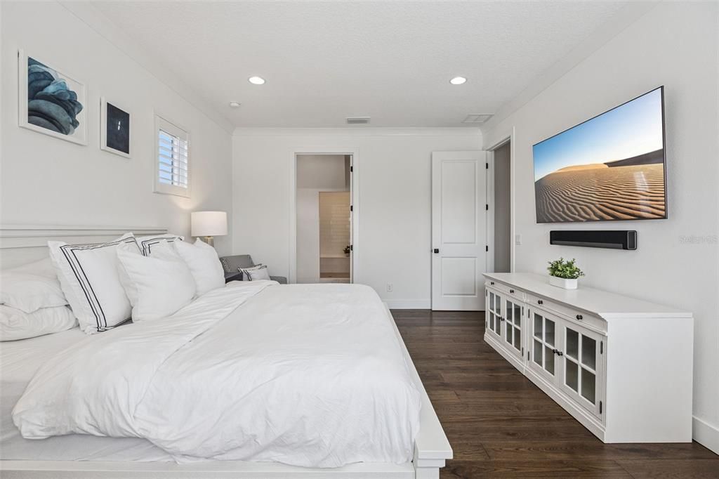 For Sale: $1,699,000 (4 beds, 4 baths, 3781 Square Feet)