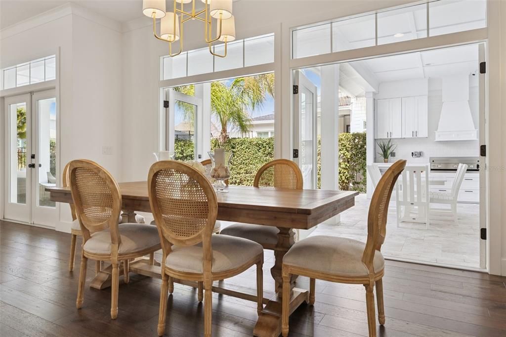 For Sale: $1,699,000 (4 beds, 4 baths, 3781 Square Feet)