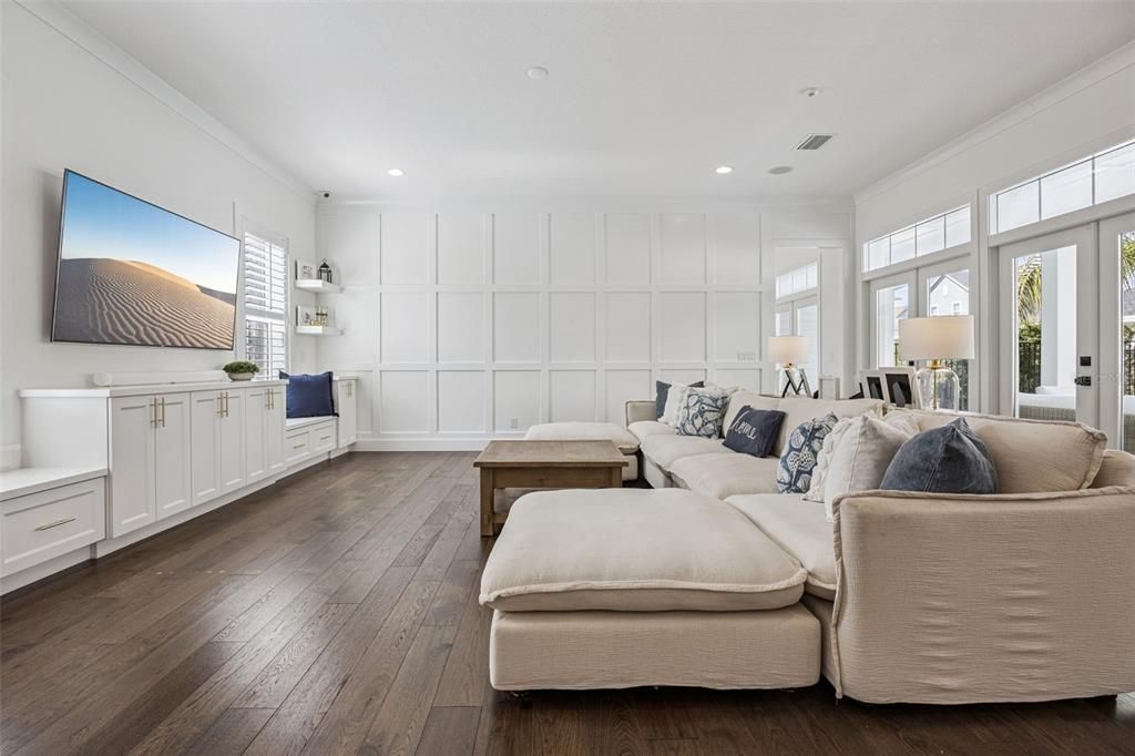 For Sale: $1,699,000 (4 beds, 4 baths, 3781 Square Feet)