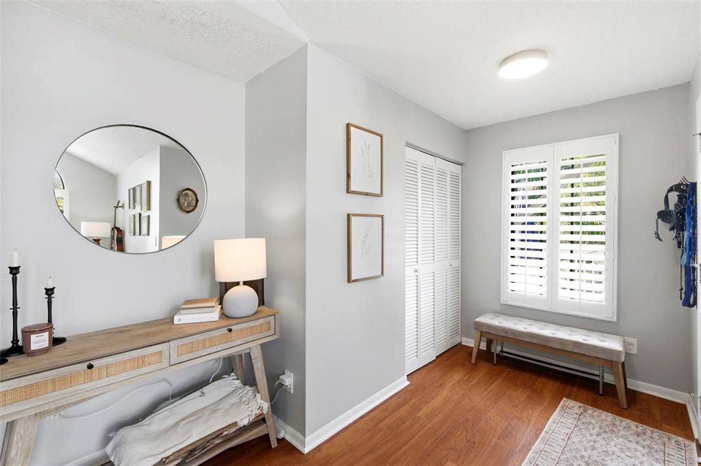 待售: $640,000 (4 贝兹, 0 浴室, 2472 平方英尺)