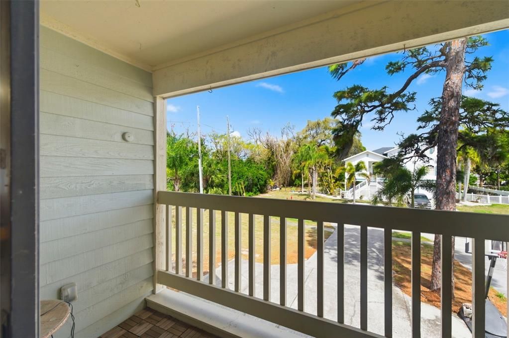 待售: $640,000 (4 贝兹, 0 浴室, 2472 平方英尺)