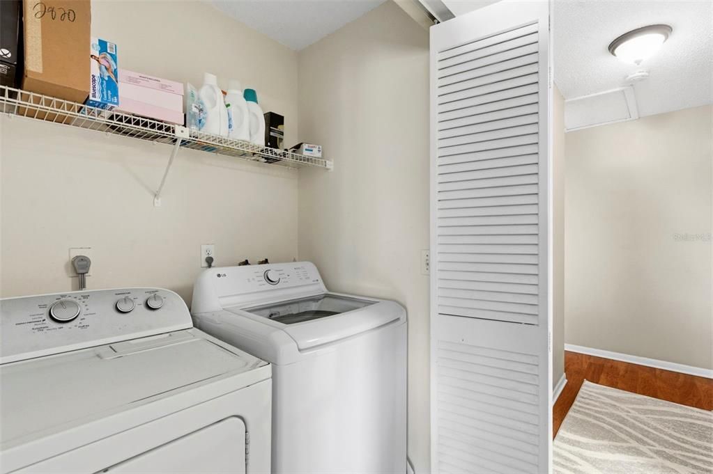 待售: $640,000 (4 贝兹, 0 浴室, 2472 平方英尺)