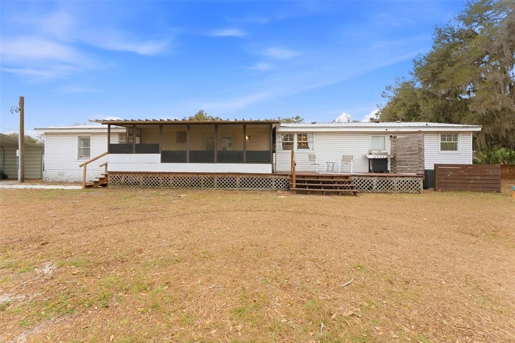 Activo con contrato: $495,000 (4 camas, 2 baños, 2052 Pies cuadrados)