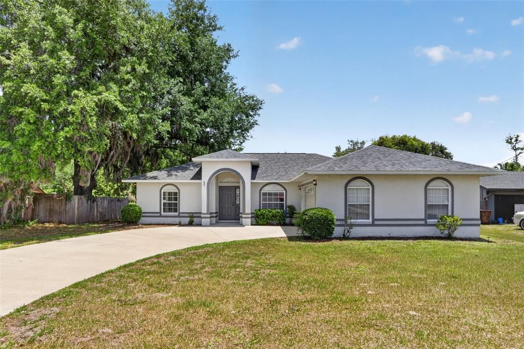 Active With Contract: $338,000 (3 beds, 2 baths, 1592 Square Feet)