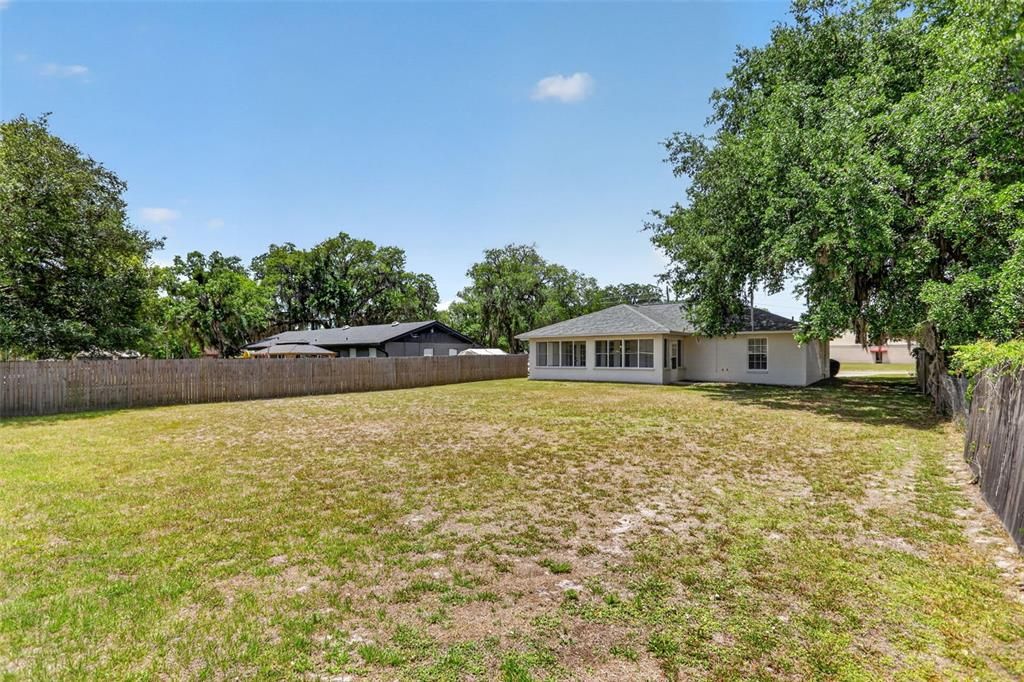 Active With Contract: $338,000 (3 beds, 2 baths, 1592 Square Feet)
