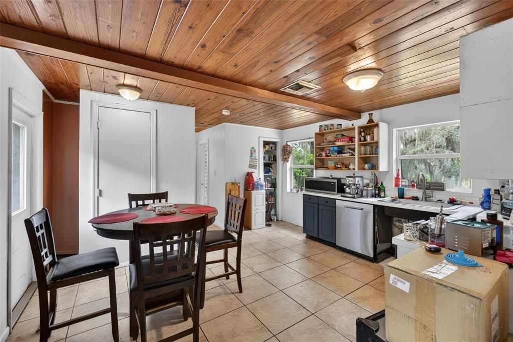 En Venta: $499,900 (2 camas, 1 baños, 1218 Pies cuadrados)