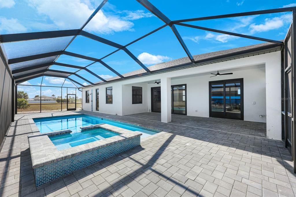For Sale: $997,000 (4 beds, 3 baths, 2207 Square Feet)