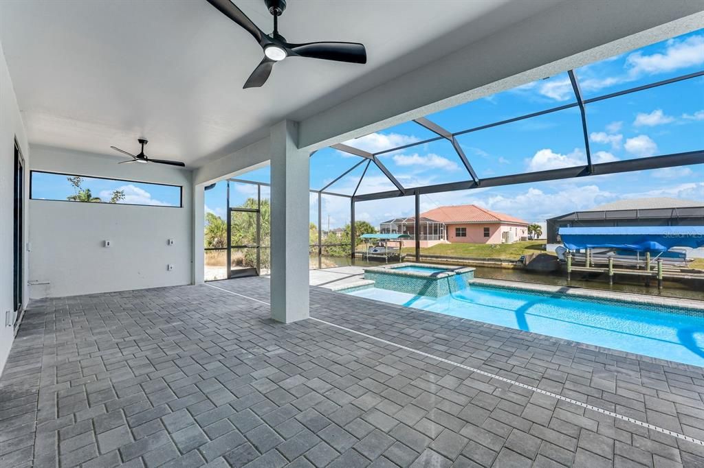 For Sale: $997,000 (4 beds, 3 baths, 2207 Square Feet)