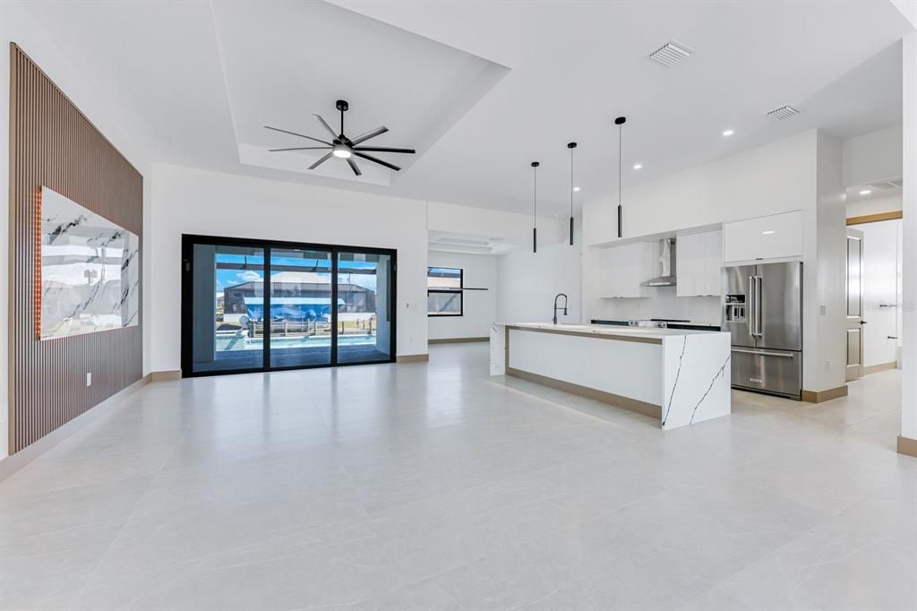 For Sale: $997,000 (4 beds, 3 baths, 2207 Square Feet)