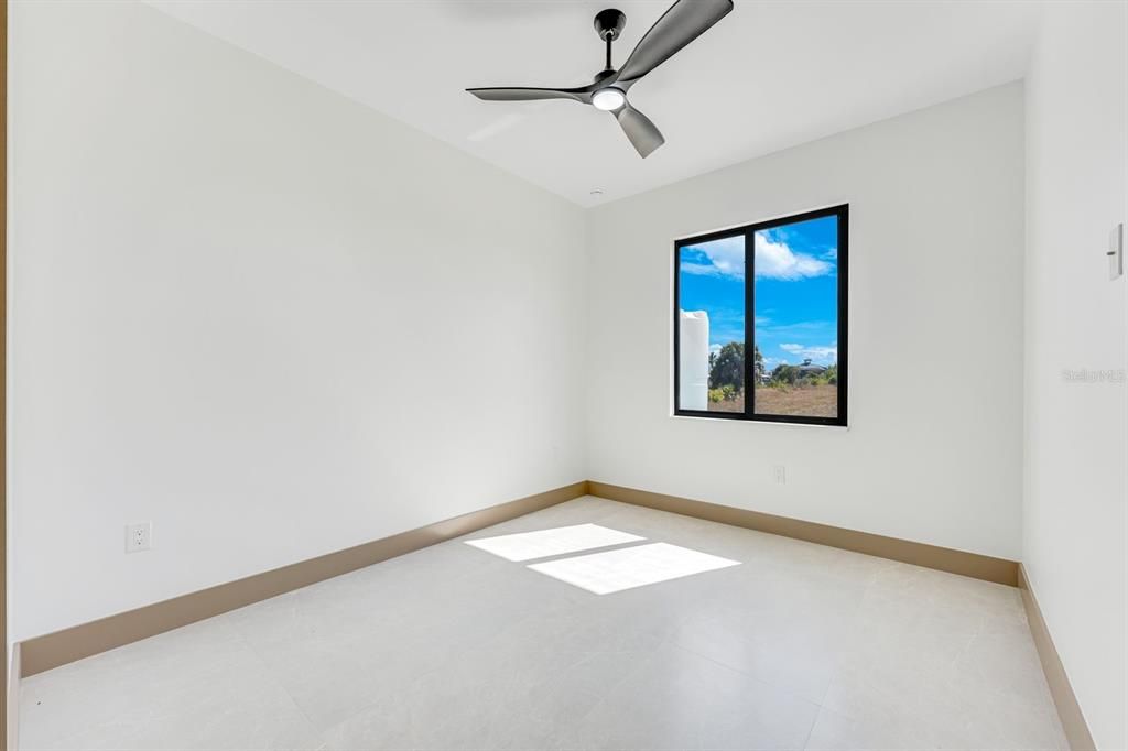 For Sale: $997,000 (4 beds, 3 baths, 2207 Square Feet)