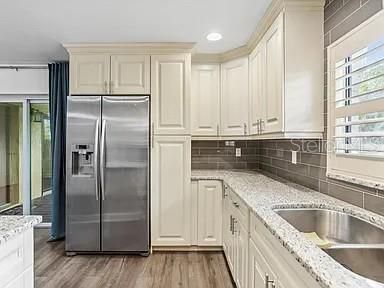 Active With Contract: $2,350 (2 beds, 2 baths, 1440 Square Feet)