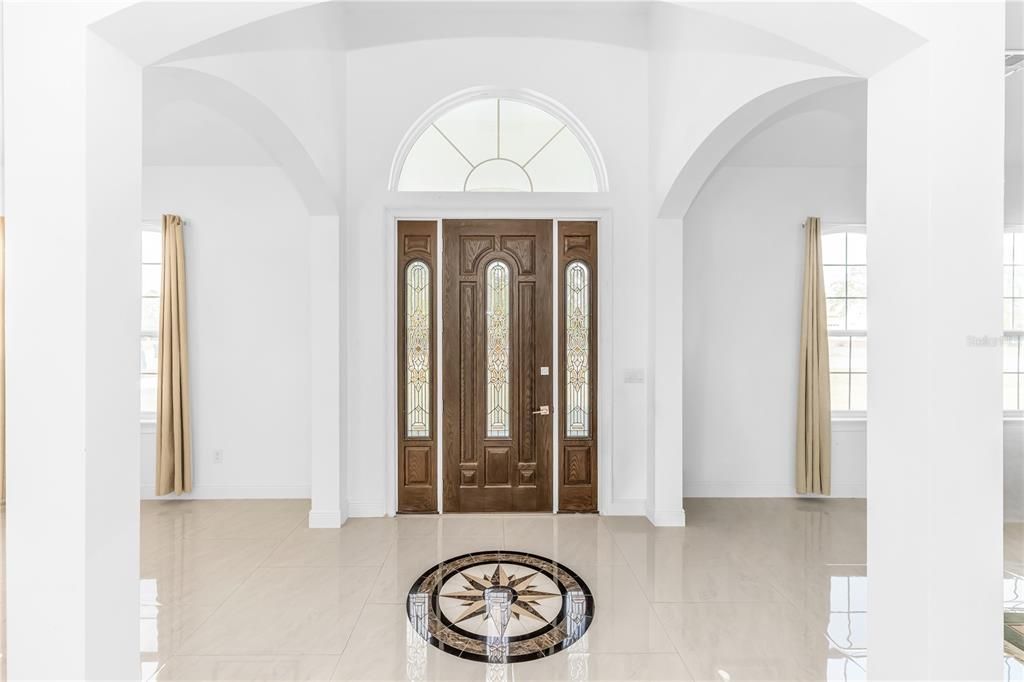 For Sale: $999,000 (4 beds, 3 baths, 5860 Square Feet)