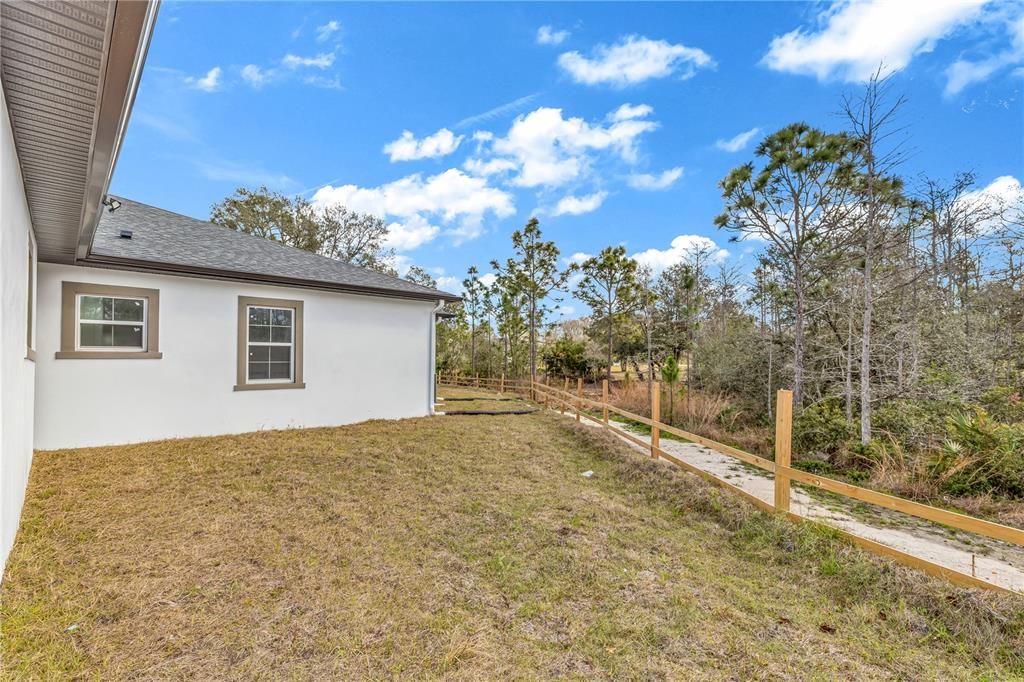 For Sale: $999,000 (4 beds, 3 baths, 5860 Square Feet)
