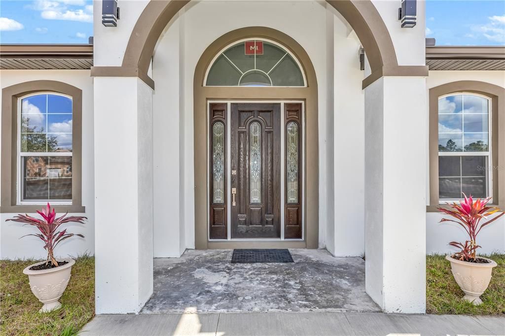 For Sale: $999,000 (4 beds, 3 baths, 5860 Square Feet)