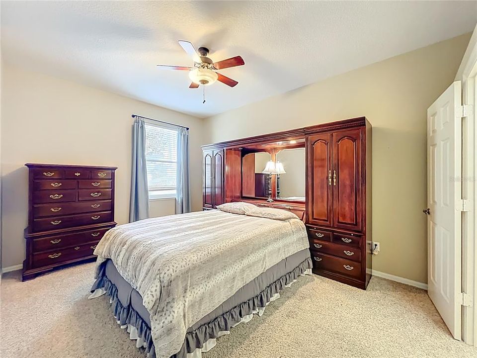 For Sale: $789,000 (4 beds, 3 baths, 2692 Square Feet)