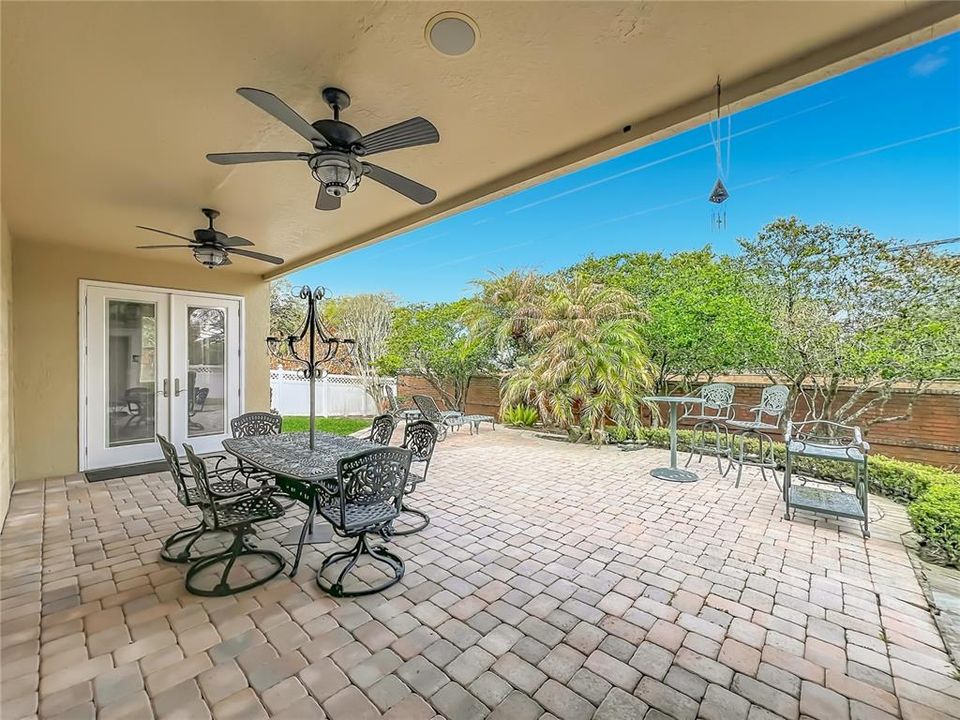 For Sale: $789,000 (4 beds, 3 baths, 2692 Square Feet)