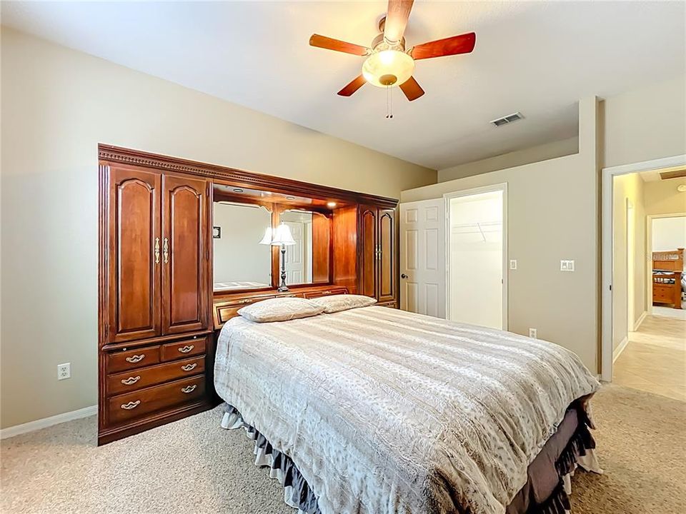 For Sale: $789,000 (4 beds, 3 baths, 2692 Square Feet)
