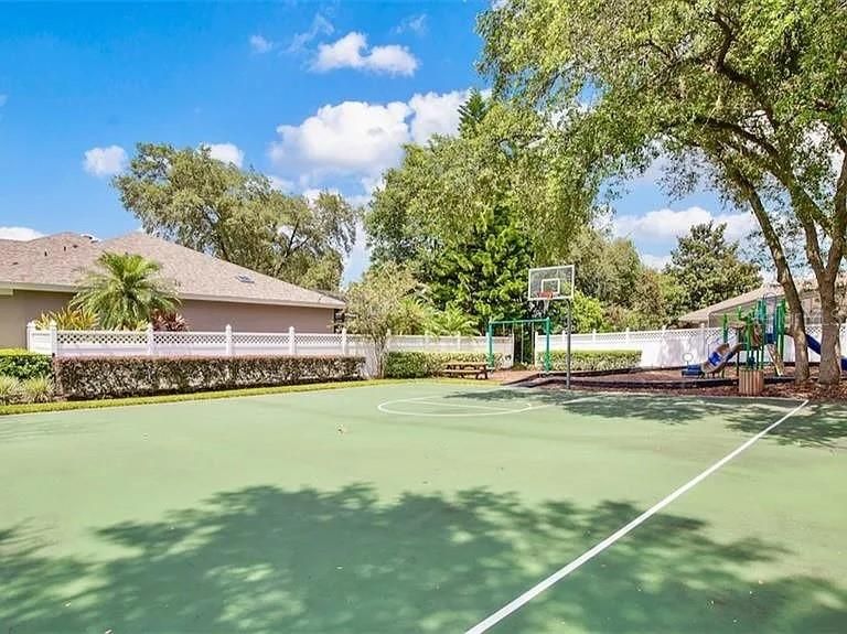 For Sale: $789,000 (4 beds, 3 baths, 2692 Square Feet)