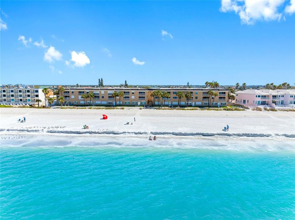For Sale: $724,000 (2 beds, 2 baths, 1065 Square Feet)