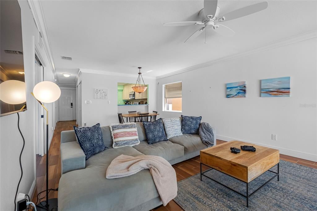 For Sale: $724,000 (2 beds, 2 baths, 1065 Square Feet)