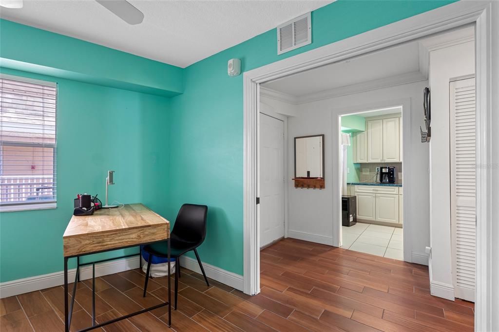 For Sale: $724,000 (2 beds, 2 baths, 1065 Square Feet)