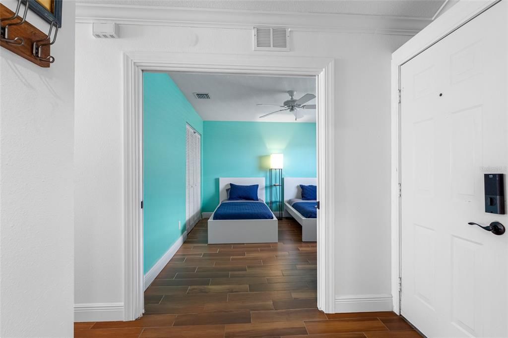 For Sale: $724,000 (2 beds, 2 baths, 1065 Square Feet)